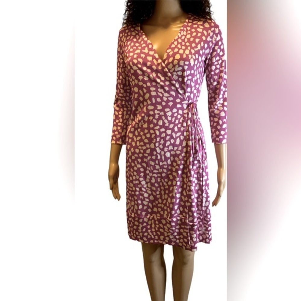 Diane VonFurstenberg 100% Silk Wrap Dress